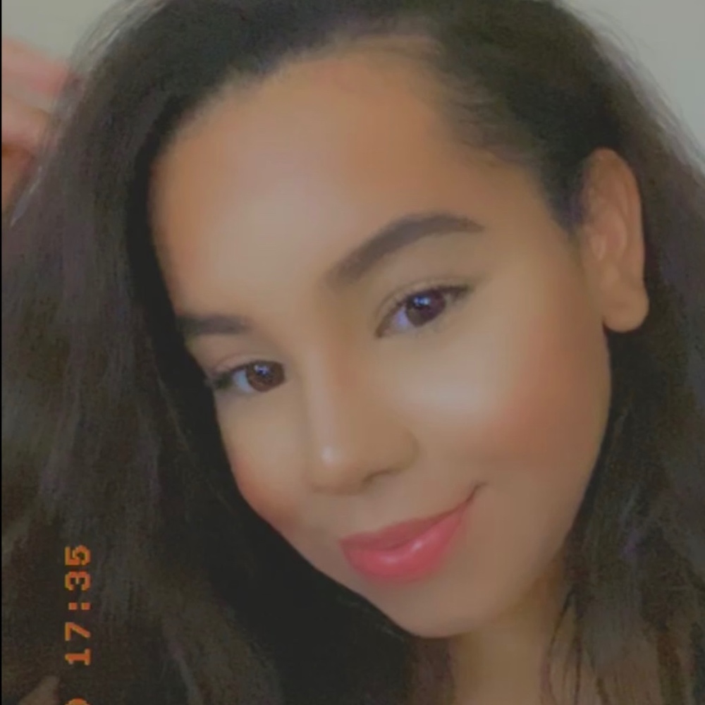 Meet your Posher, Faith